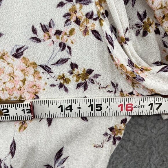 Blue Life Floral Romper Size Medium - Picture 9 of 13